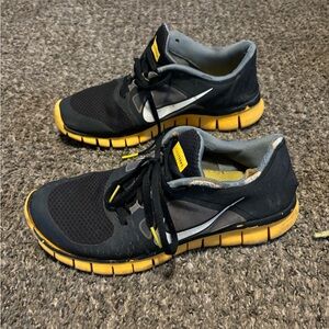 Nike Black and Yellow Sneakers